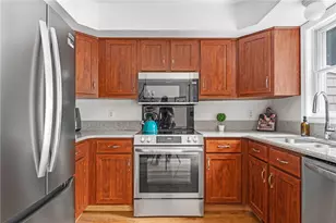 506 Clarks Row, Bristol, RI 02809 - Photo 4