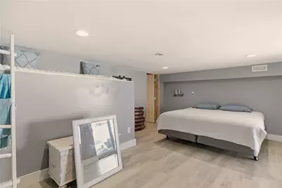 7 Hawthorne Avenue, Bristol, RI 02809 - Photo 36