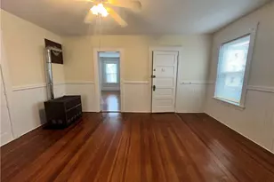 14 Courtland St, Central Falls, RI 02863 - Photo 4