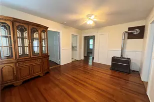 14 Courtland St, Central Falls, RI 02863 - Photo 2