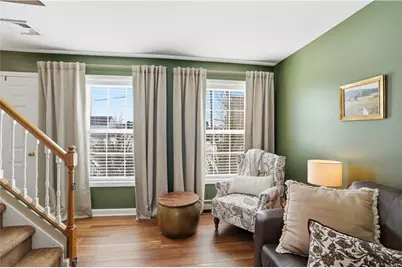 12 Dean Court, Warwick, RI 02889 - Photo 4