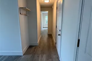 38 Rhode Island Ave, Newport, RI 02840 - Photo 8