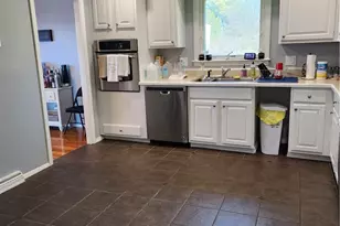 29 Algonquin Dr, Middletown, RI 02842 - Photo 2