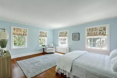 750 Elmgrove Avenue, Providence, RI 02906 - Photo 32