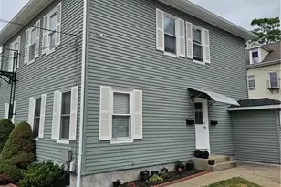 37 Pleasant St, West Warwick, RI 02893 - Photo 2