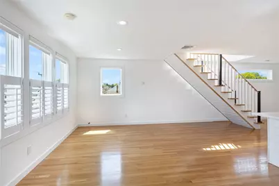 127 Boon Street, Narragansett, RI 02882 - Photo 2