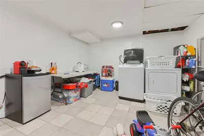 88 Barton Street, Pawtucket, RI 02860 - Photo 12