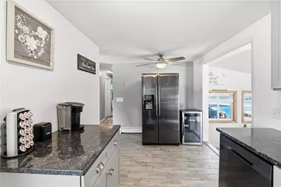 67 Garnet Street, West Warwick, RI 02893 - Photo 10