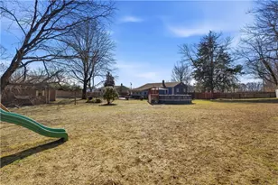 67 Garnet St, West Warwick, RI 02893 - Photo 38