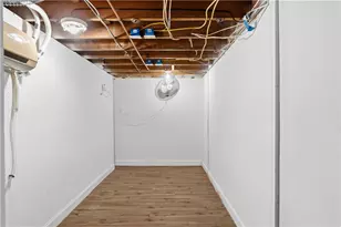 67 Garnet St, West Warwick, RI 02893 - Photo 28