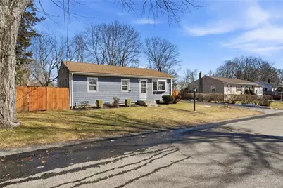 67 Garnet Street, West Warwick, RI 02893 - Photo 2