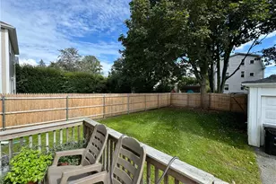 15 Freeborn St, Newport, RI 02840 - Photo 26