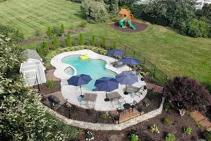 176 Heidi Dr, Portsmouth, RI 02871 - Photo 44