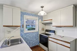 117 Haverhill Ave, Warwick, RI 02886 - Photo 16