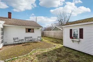 117 Haverhill Ave, Warwick, RI 02886 - Photo 32