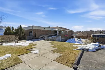 19 John Clarke Road, Middletown, RI 02842 - Photo 4