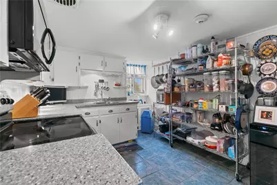 718 Bellevue Avenue #5, Newport, RI 02840 - Photo 18