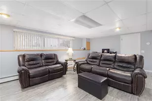 105 Coldbrook Dr, Cranston, RI 02920 - Photo 22