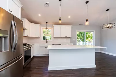 2 June Court, West Warwick, RI 02816 - Photo 2