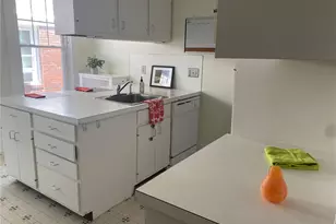 389 Lloyd Ave, Providence, RI 02906 - Photo 6