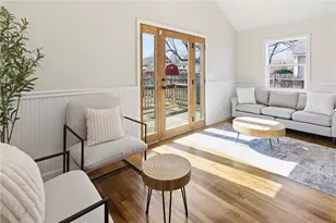 52 Hazard Ave, Warwick, RI 02889 - Photo 6