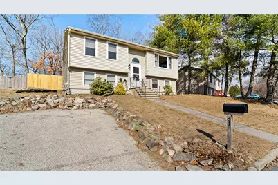 84 Crestwood Drive, West Warwick, RI 02893 - Photo 2