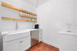 89 Gibbs Ave, Newport, RI 02840 - Photo 30