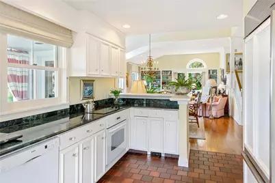 315 Ocean Avenue, Newport, RI 02840 - Photo 20
