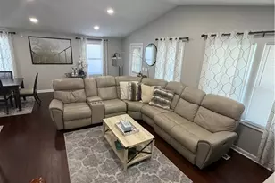 36 Waller St, Providence, RI 02908 - Photo 4