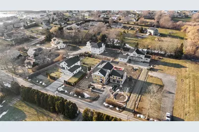 265 Prospect Avenue, Middletown, RI 02842 - Photo 16