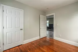12 Louisburg Pl, Providence, RI 02909 - Photo 28