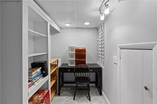 123 Mauran St, Cranston, RI 02910 - Photo 28