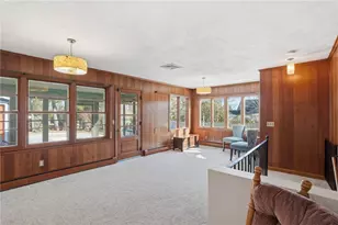 242 Brettonwoods Dr, Cranston, RI 02920 - Photo 20