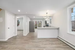 154 Waterman Ave, North Providence, RI 02911 - Photo 6