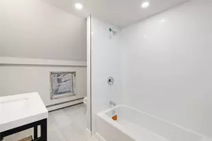 154 Waterman Ave, North Providence, RI 02911 - Photo 20