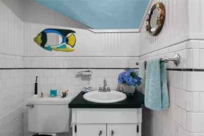 718 Bellevue Avenue #5, Newport, RI 02840 - Photo 28