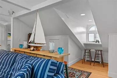 718 Bellevue Avenue #5, Newport, RI 02840 - Photo 12