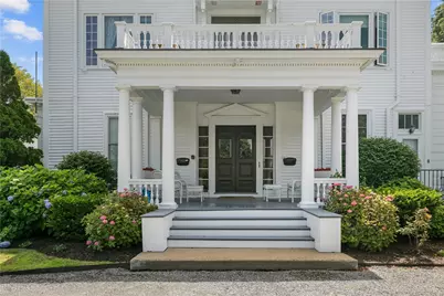 718 Bellevue Avenue #5, Newport, RI 02840 - Photo 4