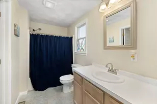 239 Ausdale Rd, Cranston, RI 02910 - Photo 14