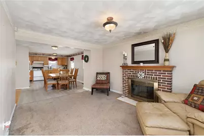 239 Ausdale Road, Cranston, RI 02910 - Photo 6