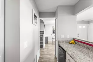 626 Smithfield Rd, North Providence, RI 02904 - Photo 12