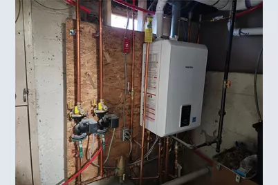 6 Douglas Street, Cranston, RI 02910 - Photo 28