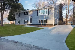 2 Sandalwood Ct, Coventry, RI 02816 - Photo 4