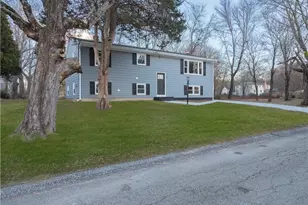 2 Sandalwood Ct, Coventry, RI 02816 - Photo 10