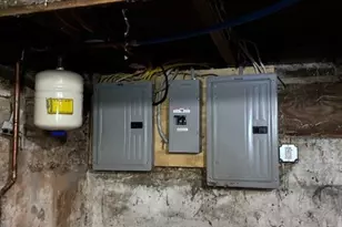 144 Early St, Providence, RI 02907 - Photo 24