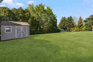 136 Corporate Pl, Middletown, RI 02842 - Photo 38