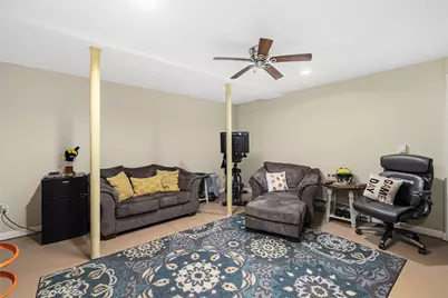 136 Corporate Place, Middletown, RI 02842 - Photo 38