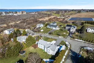 136 Corporate Pl, Middletown, RI 02842 - Photo 12