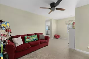 136 Corporate Pl, Middletown, RI 02842 - Photo 32