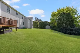 136 Corporate Pl, Middletown, RI 02842 - Photo 36